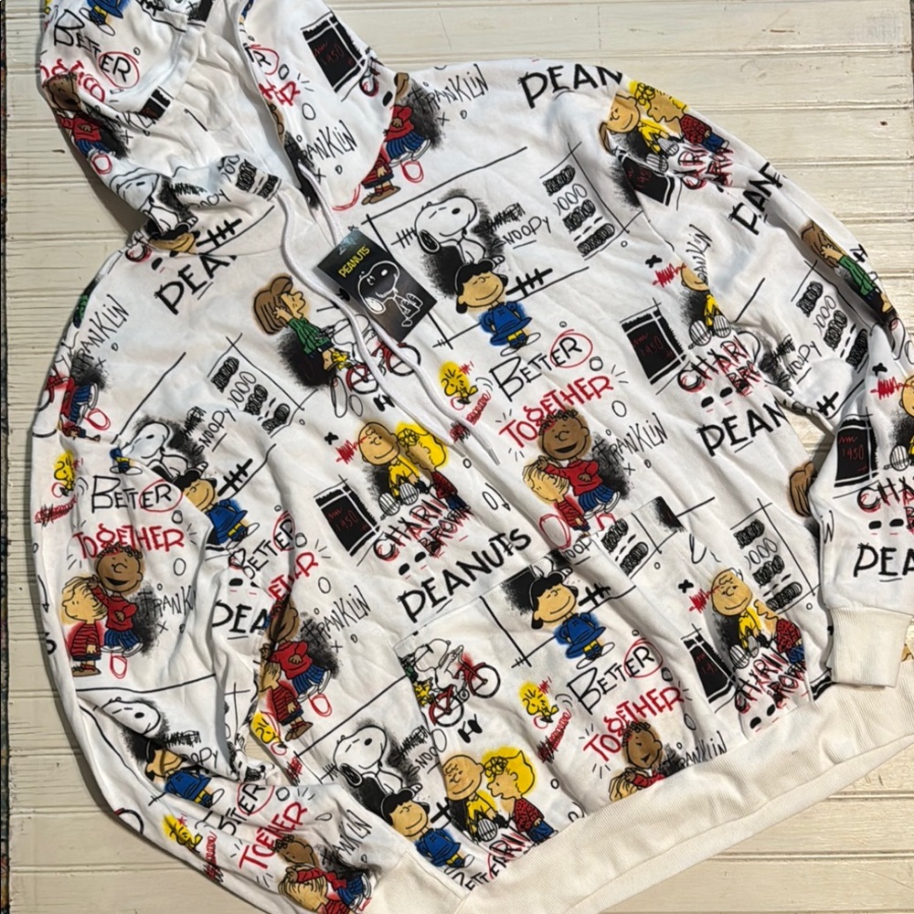 Peanuts White sweatshirt Graphic Design